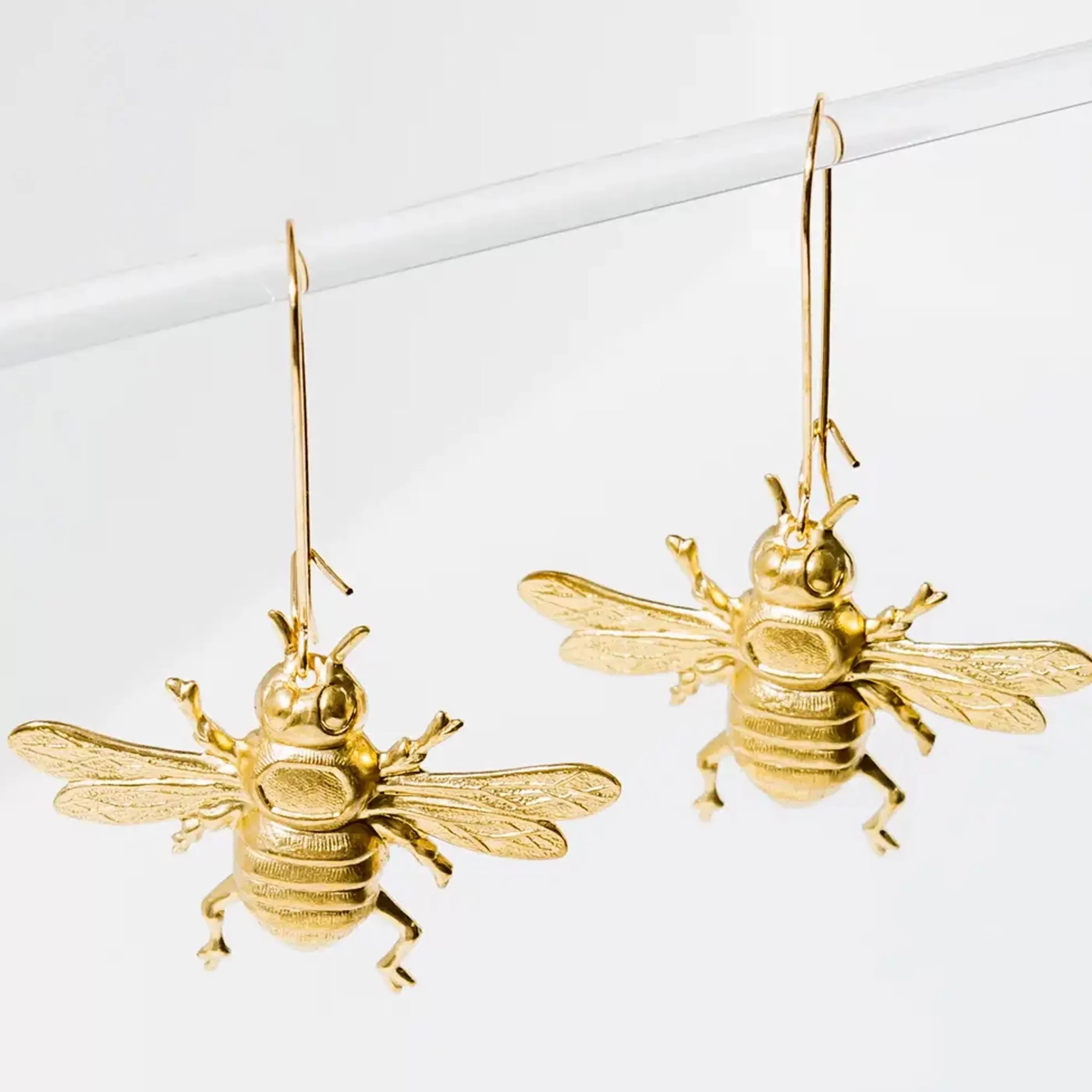 Larissa Loden Jewellery>Bee Earrings Brass