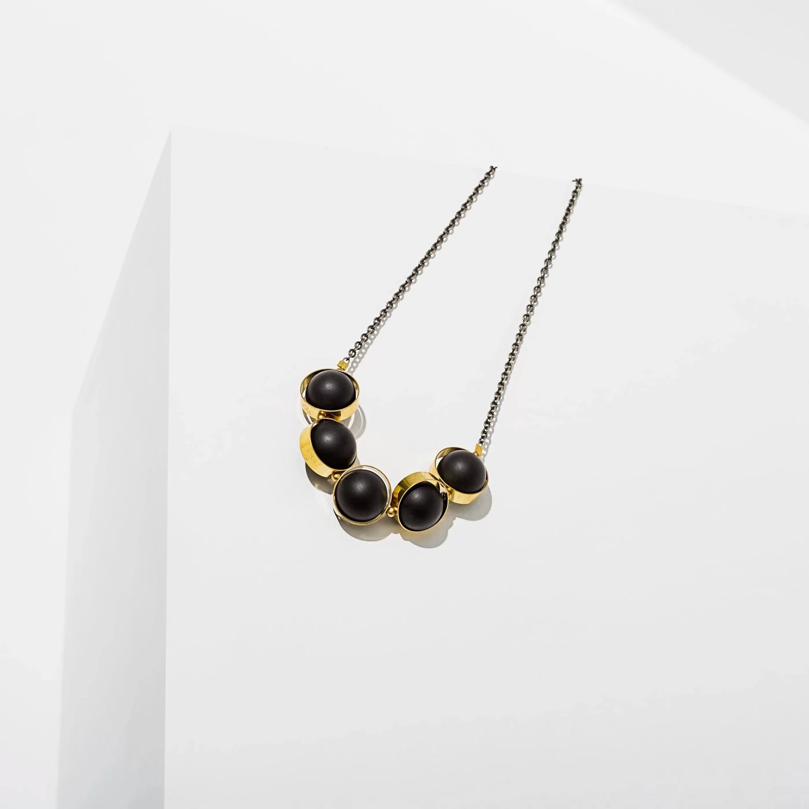 Larissa Loden Jewellery>Brass Alignment Necklace Onyx