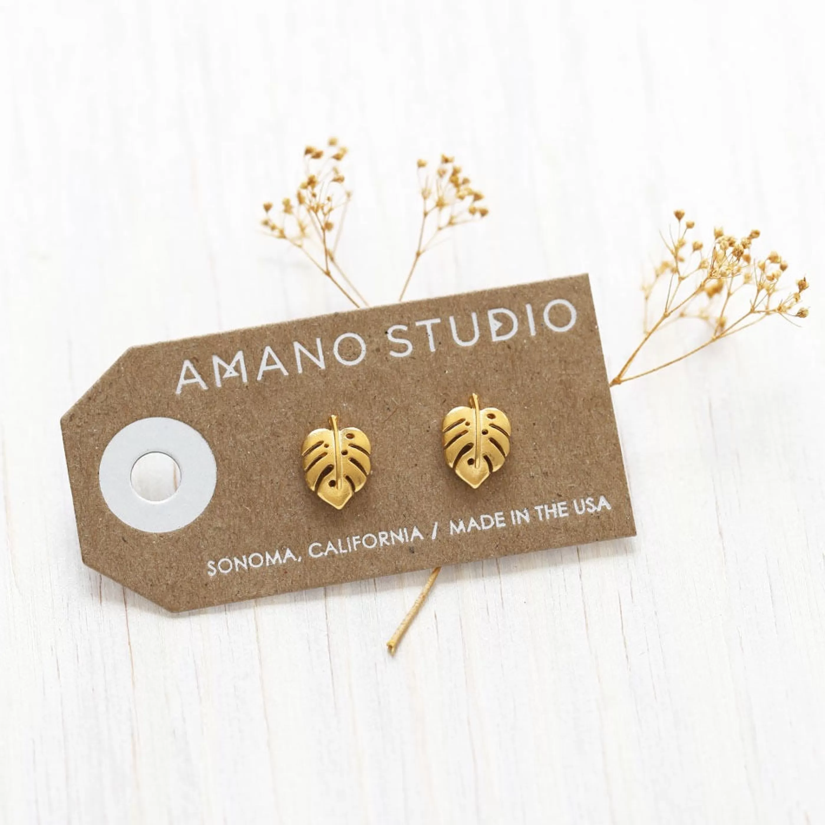 Amano Studio Jewellery>Monstera Stud Earrings