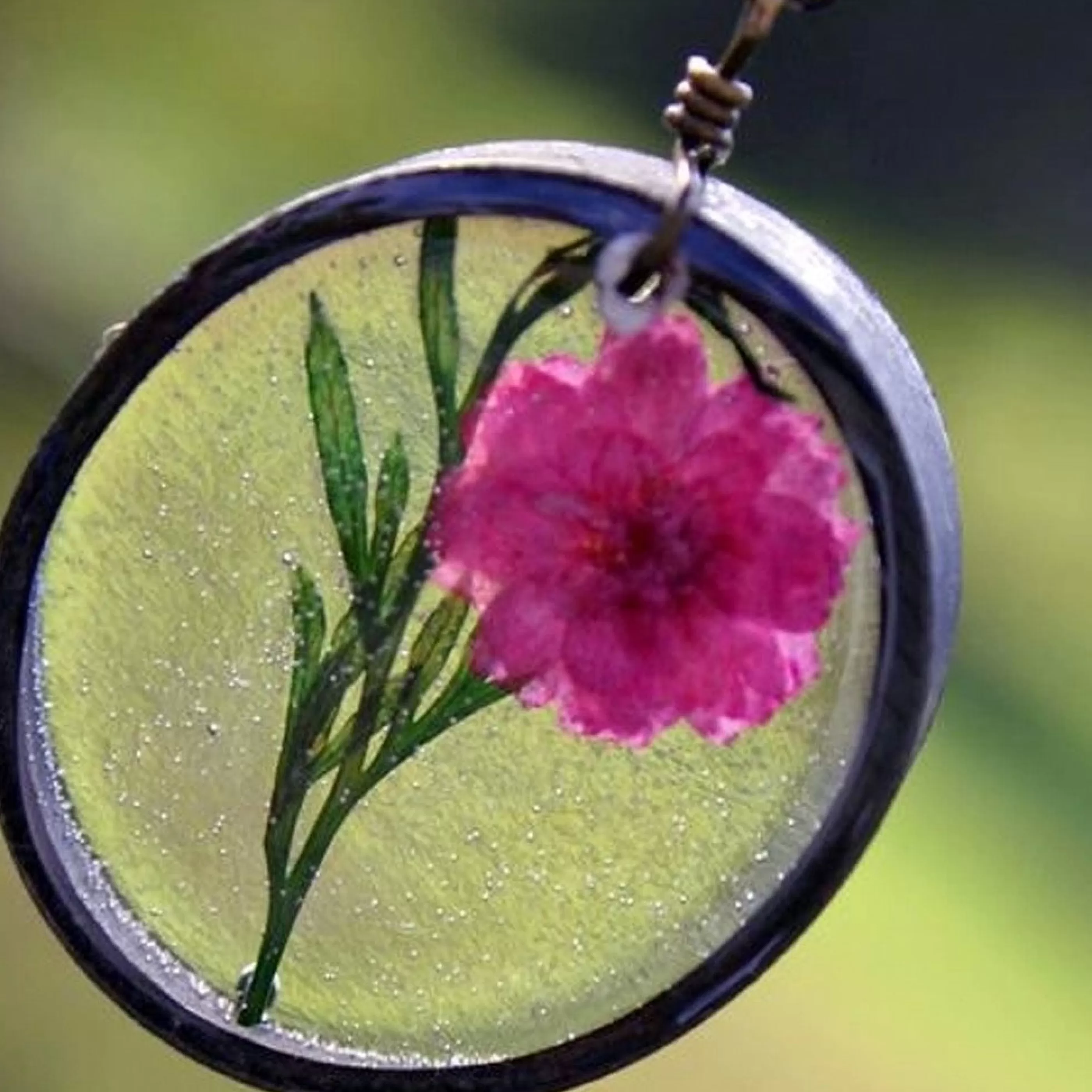 The Pretty Pickle Jewellery>Pink Carnation And Green Fern Necklace