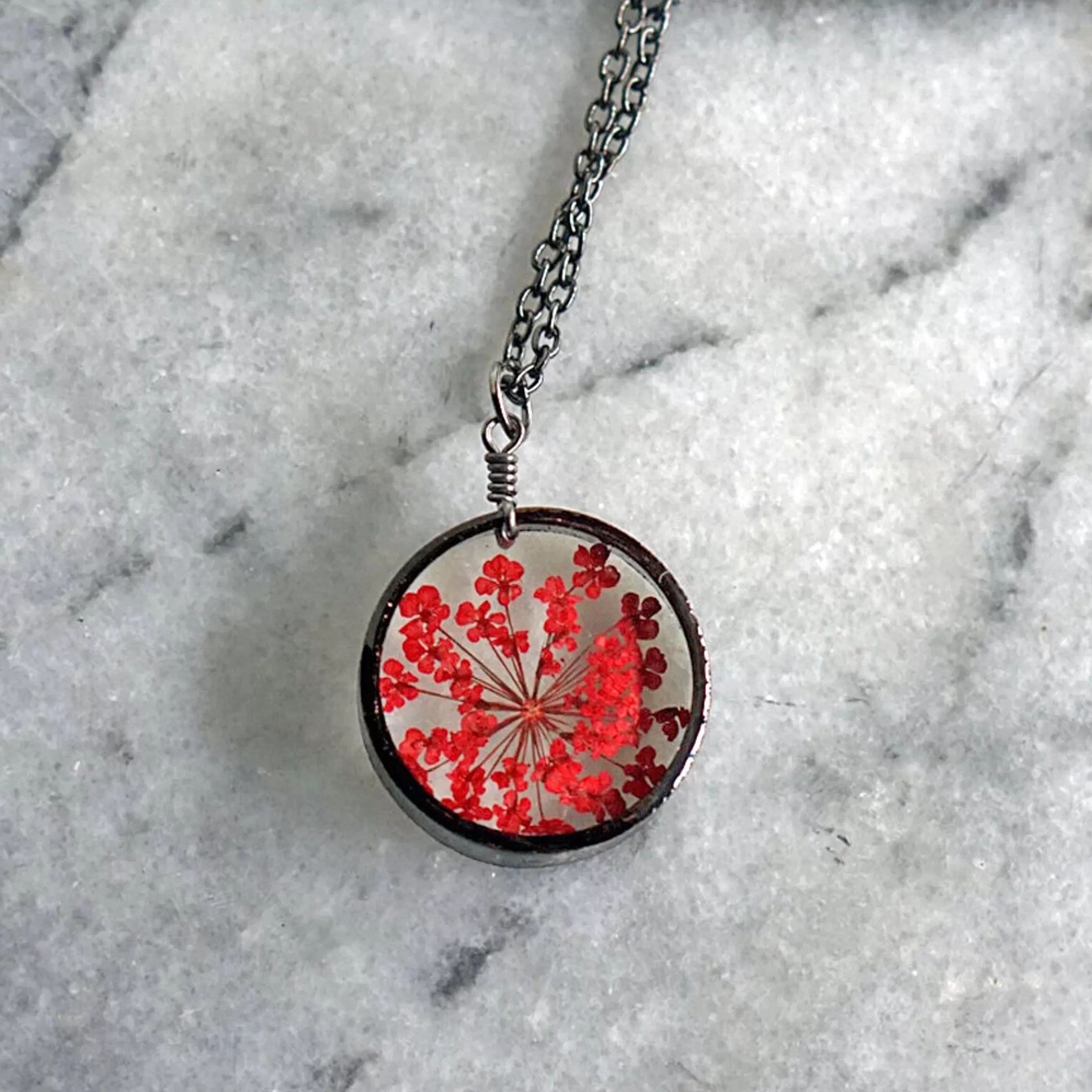 The Pretty Pickle Jewellery>Red Queen Anne's Lace Necklace